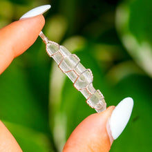 Load image into Gallery viewer, 925 SS Raw Clear Quartz Pendant