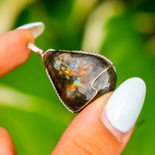 Load image into Gallery viewer, 925 SS Labradorite Pendant