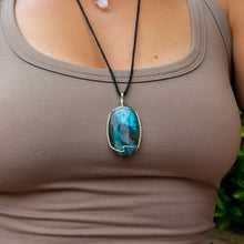 Load image into Gallery viewer, 925 SS Labradorite Pendant
