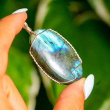 Load image into Gallery viewer, 925 SS Labradorite Pendant
