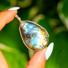 Load image into Gallery viewer, 925 SS Labradorite Pendant
