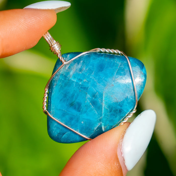 925 SS Blue Apatite Pendant