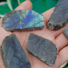 Load image into Gallery viewer, Labradorite Chunk
